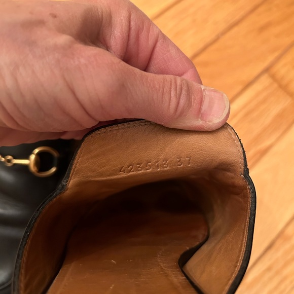 Gucci Princetown Leather Slides - Authentic - Picture 3 of 5